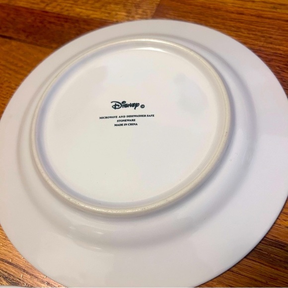 Disney Winnie the Pooh Set of 8inch Plates Pooh Tigger Eyore Piglet Excellent - Picture 10 of 10